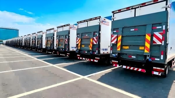 truck tail lifts application for truck solutions - multistar parts
